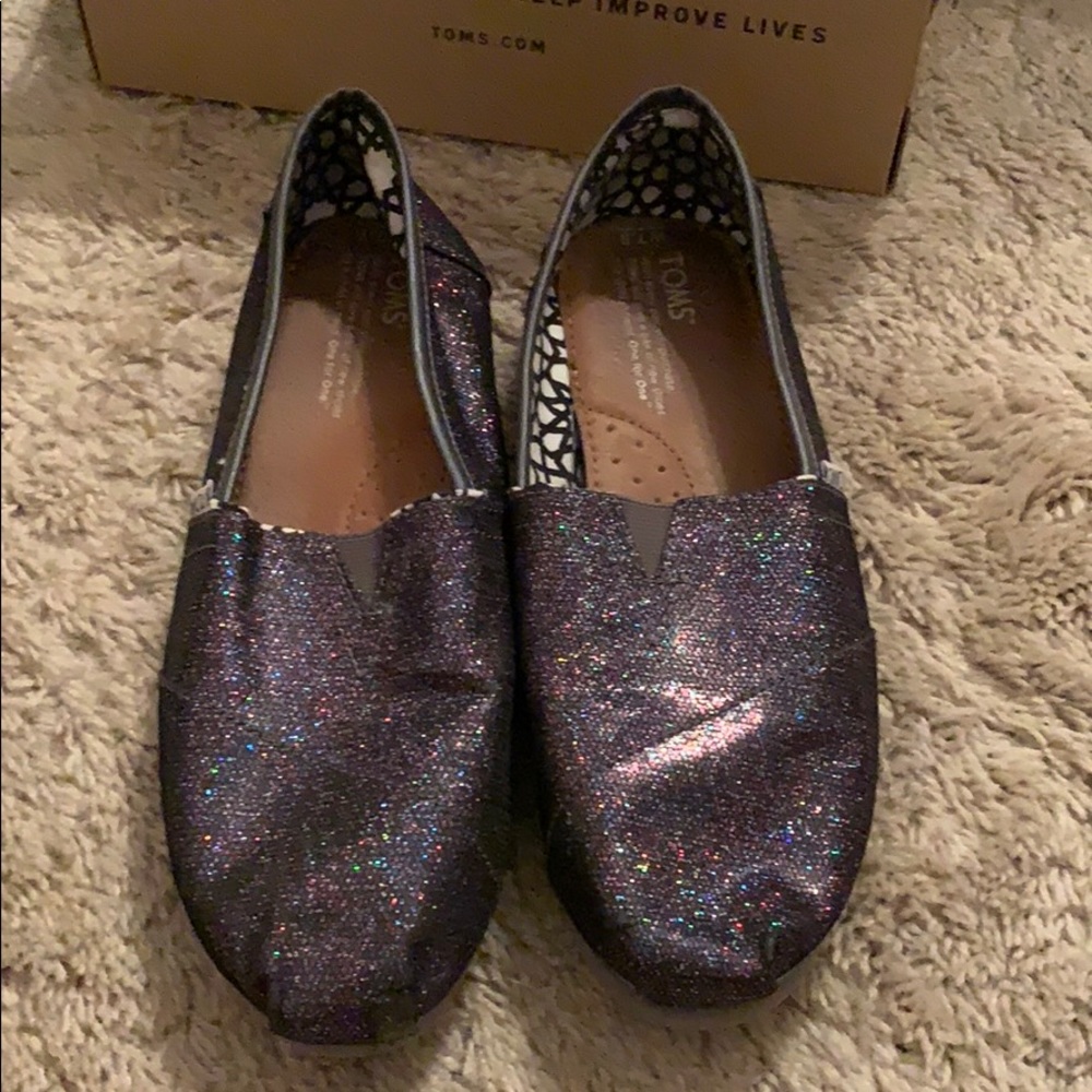 Black multicolor glitter toms